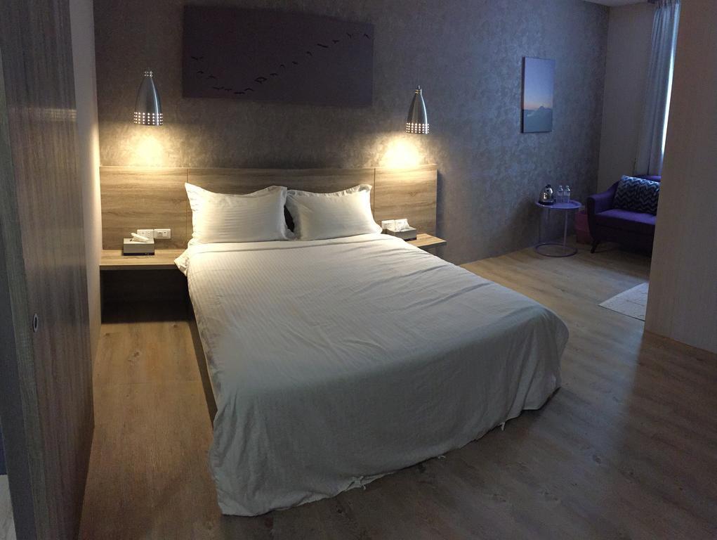 Cozy Cozy Hostel Đài Nam Ngoại thất bức ảnh